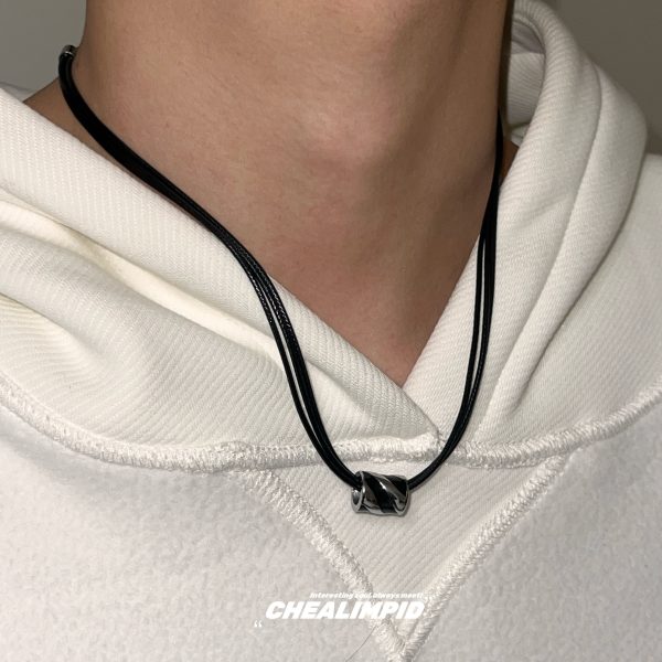 Pendant Leather Rope Necklace Fashion - Image 3