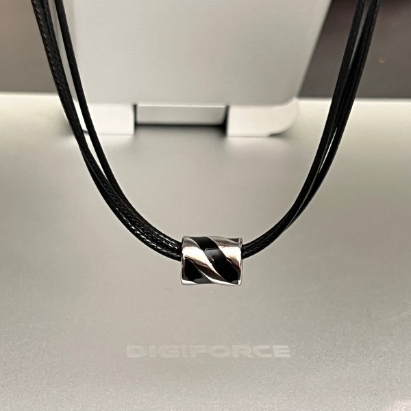 Pendant Leather Rope Necklace Fashion - Image 5
