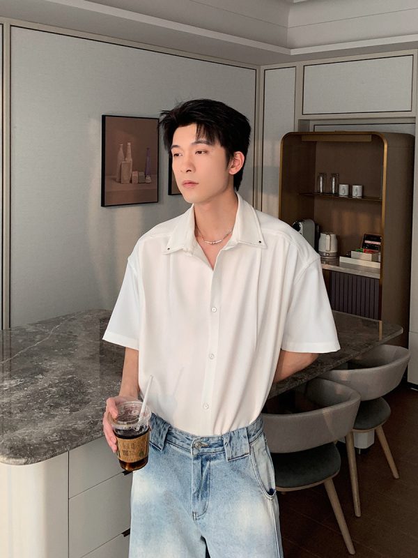 Short-sleeved Shirt with Non-detachable Cape Cheap - Image 4