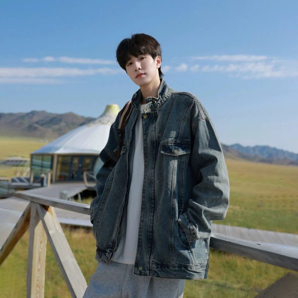 Snap Button Closure Denim Jacket For Sale - Image 4