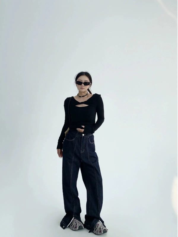 Wide-Leg High-Waisted Denim Pants For Sale - Image 5